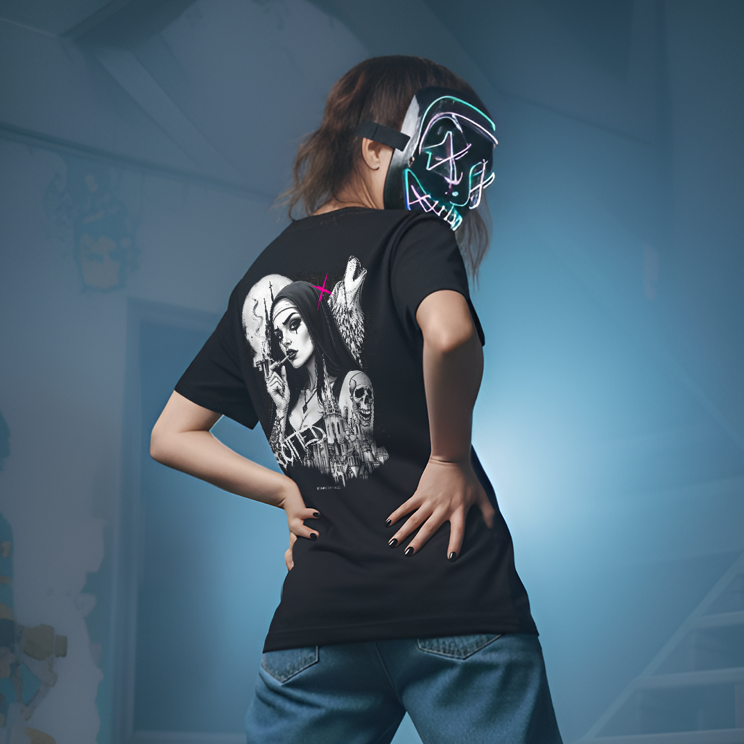 Crucified - T-Shirt